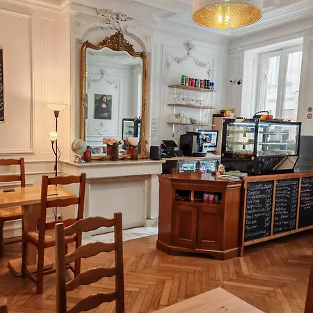 Le Jardin Cafe Bordéus