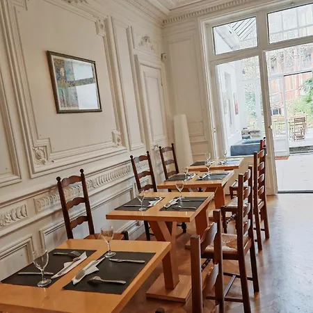 Le Jardin Cafe Rum i privatbostad